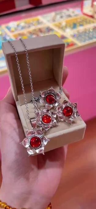 yiwujewelryfactory义乌国际商贸城实体珠宝首饰套装批发零售